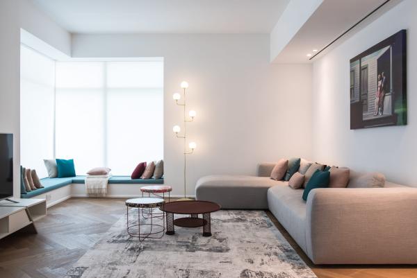 Living room with a built-in window seat and a pair of sofas, Al Fairooz Marina, Three Bedrooms, Dubai Marina, Dubai